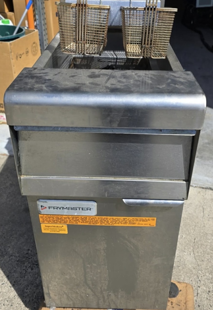 Commercial fryer with thick polymerized grease buildup